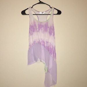 Super cute distress wrinkled tank top